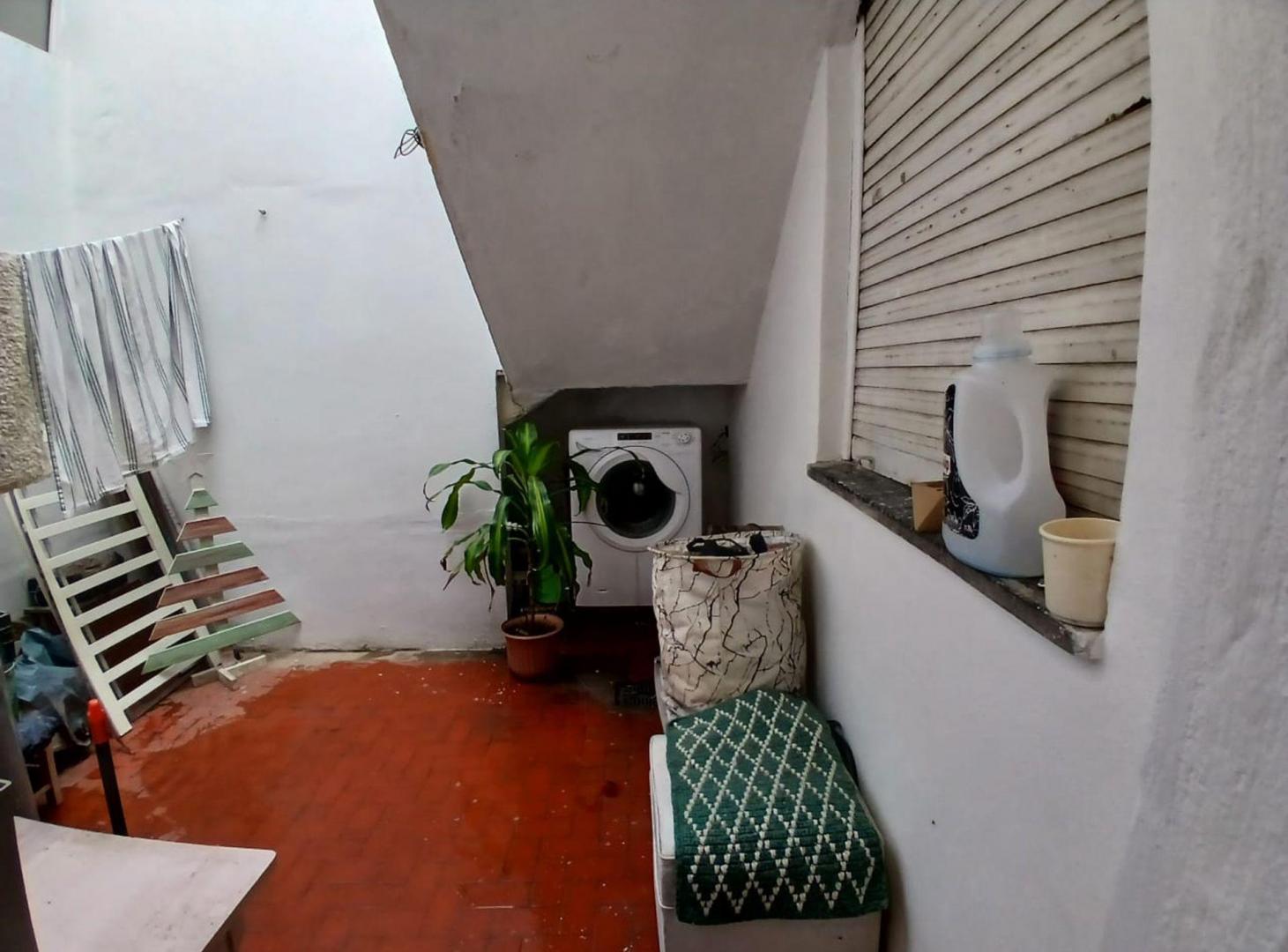 Foto de PH 3 Ambientes Venta Caseros Patio, imagen 3