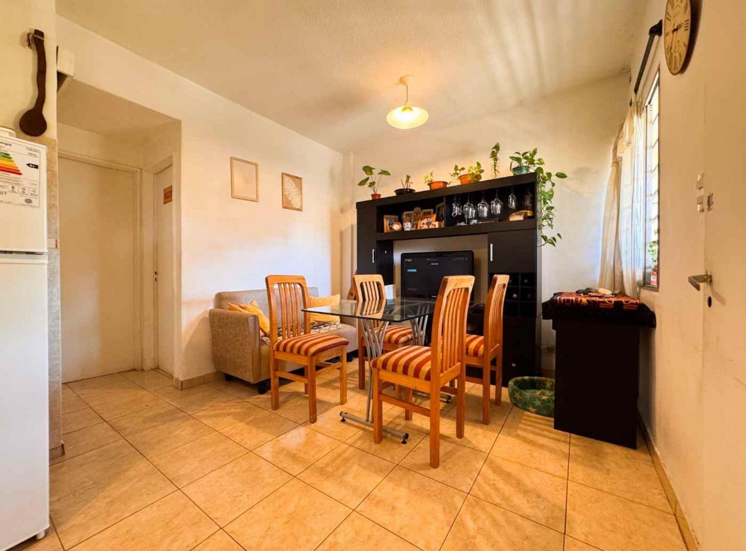 Foto de VENTA DPTO 3 AMB - VILLA CELINA C/ COCHERA, imagen 2