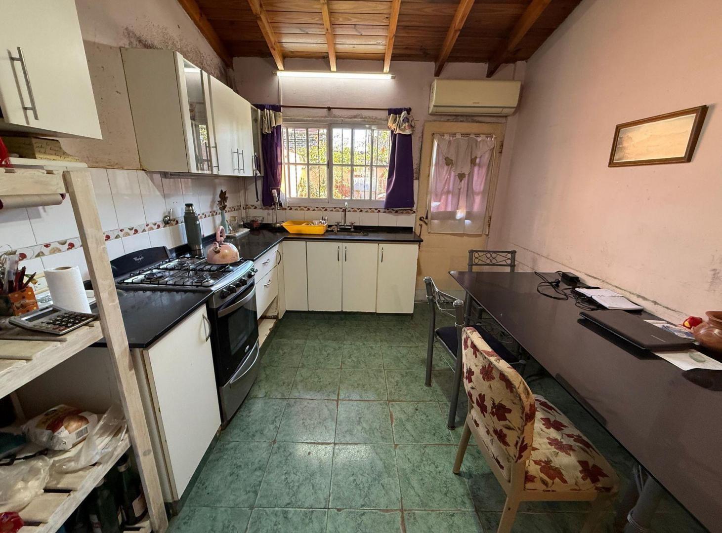 Foto de Casa 4 Ambientes en ALQUILER Hurlingham Cochera, imagen 3