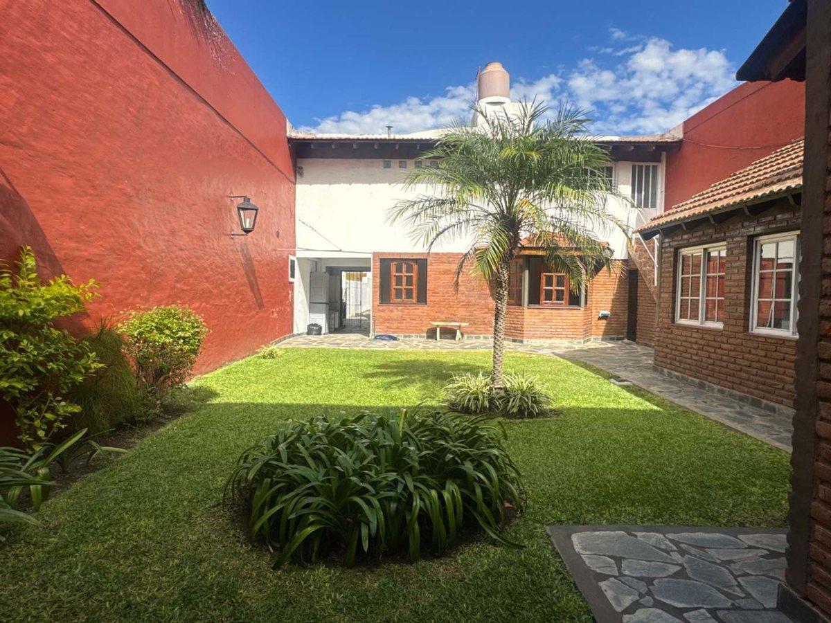 Foto de VENTA PH 5AMB JARDIN/QUINCHO/COCHERA A/C V.LOPEZ, imagen 1
