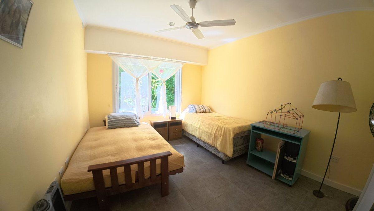 Foto de VENTA CASA de 145m2 con PARQUE de 3105m2 y PILETA, imagen 3