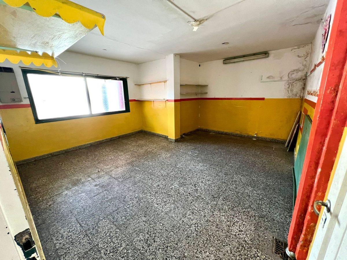 Foto de IMPORTANTE PH CASEROS CON RENTA FIJA, imagen 4