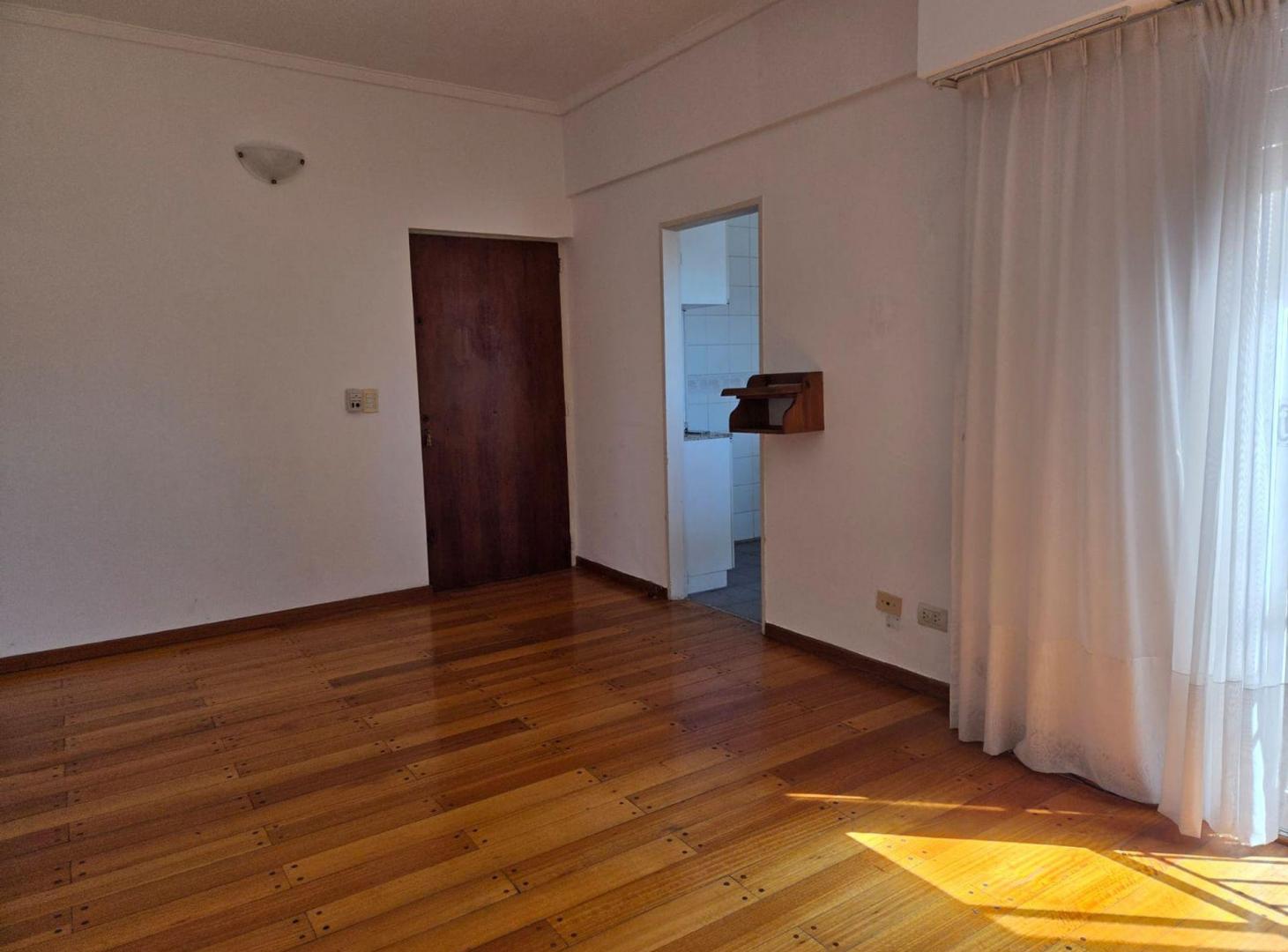 Foto de Alquiler 3 ambienes con balcón Vicente Lòpez, imagen 5