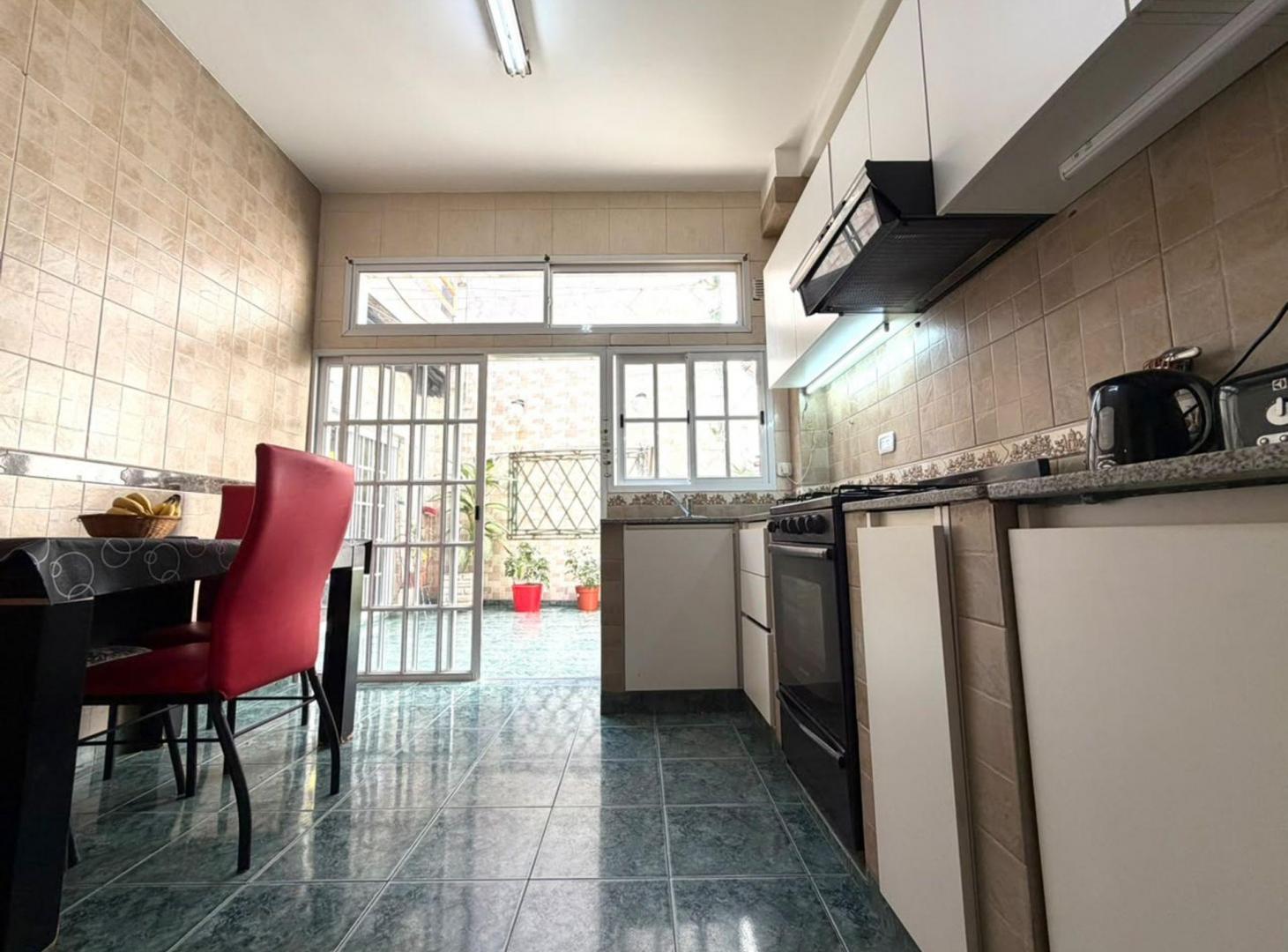 Foto de VENTA PH 3 AMBIENTES PATIO LUMINOSO BOEDO, imagen 3