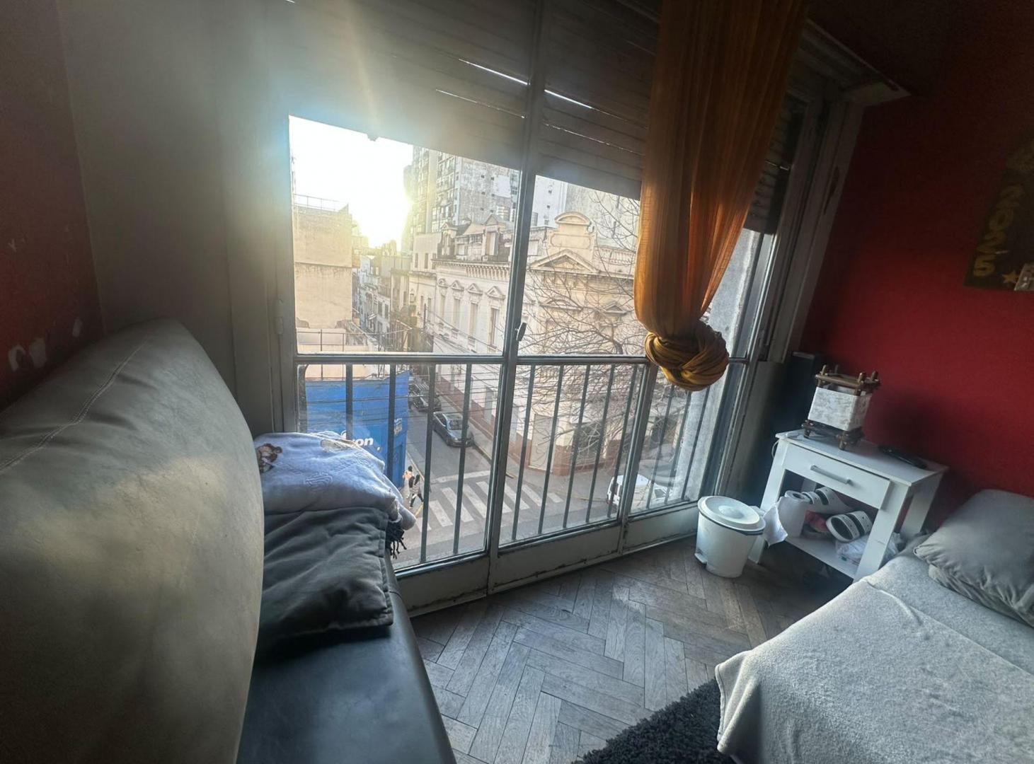 Foto de Venta Depto 2 ambientes con Balcon - Constitución, imagen 2