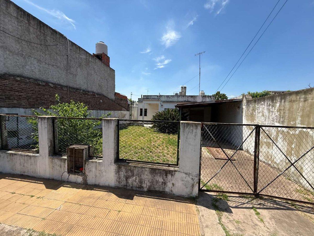 Foto de CASA EN VENTA DE 4 AMB. A REFACCIONAR LA MATANZA, imagen 5
