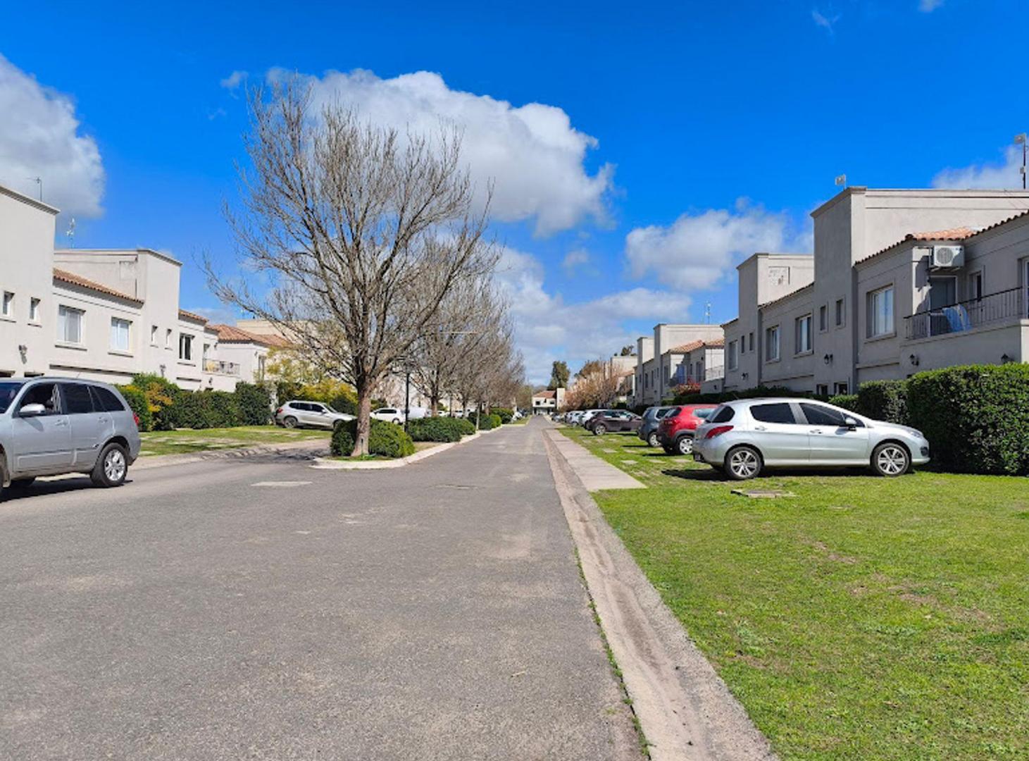 Foto de DUPLEX EN VENTA, 3AMB EN PILAR!, imagen 1
