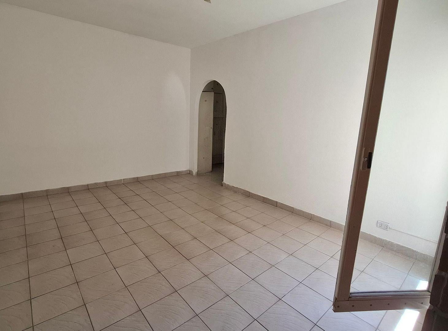 Foto de VENTA - Depto 2 ambientes por escalera - Núñez, imagen 1