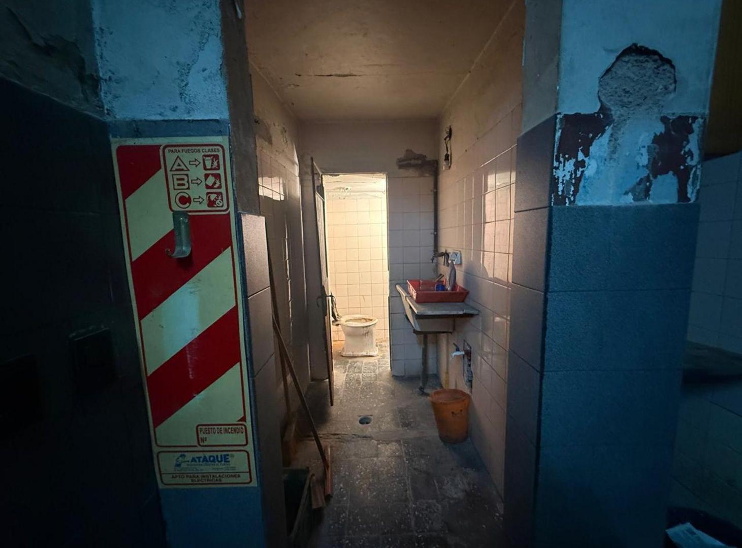 Foto de LOCAL COMERCIAL EN VENTA – VILLA LYNCH, SAN MARTÍN, imagen 2