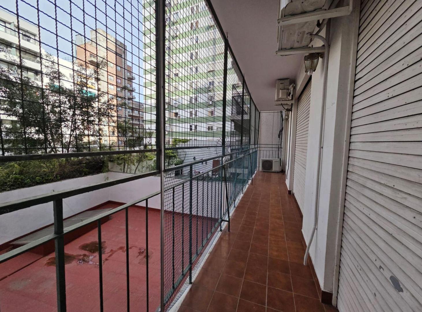 Foto de Alquiler depto 4 ambientes con balcón y cochera, imagen 4