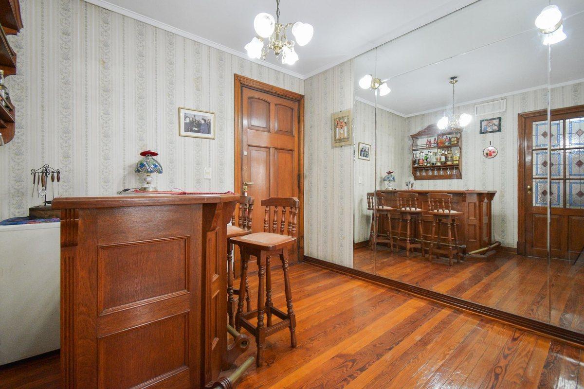 Foto de Venta DPTO Semipiso 6 ambientes en Monserrat, imagen 4