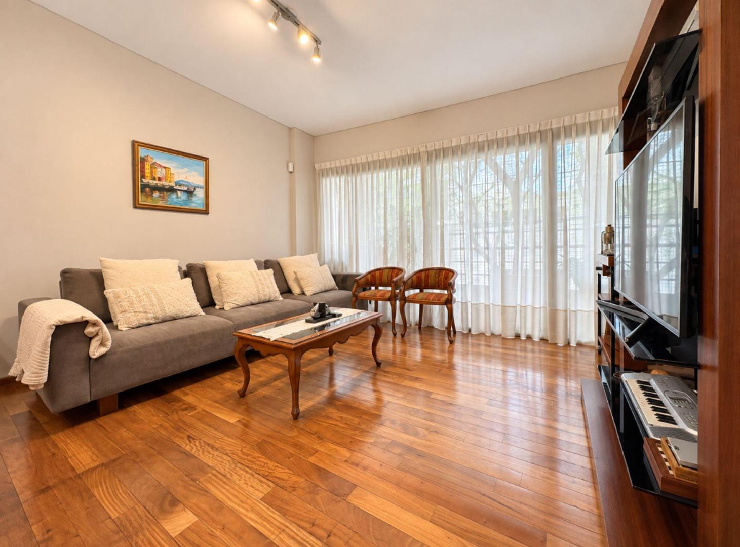 Foto de Venta 4 ambientes mas dependencia en Belgrano, imagen 1