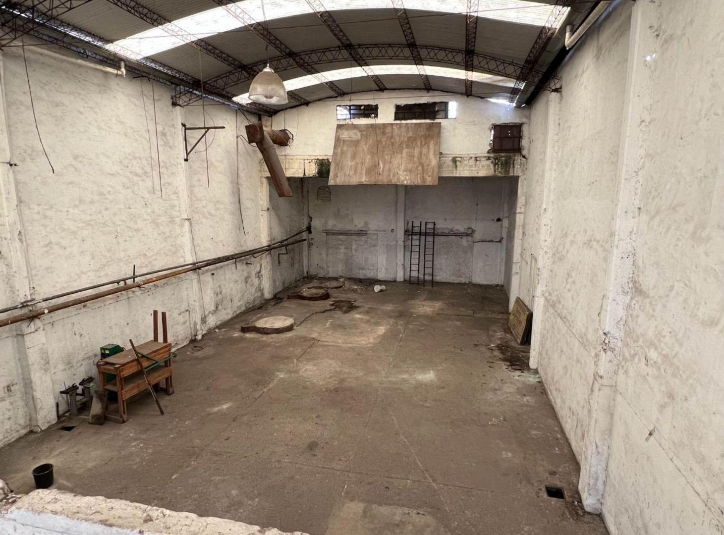 Foto de VENTA DEPOSITO/GALPON INDUSTRIAL EN LOMA HERMOSA!!, imagen 3