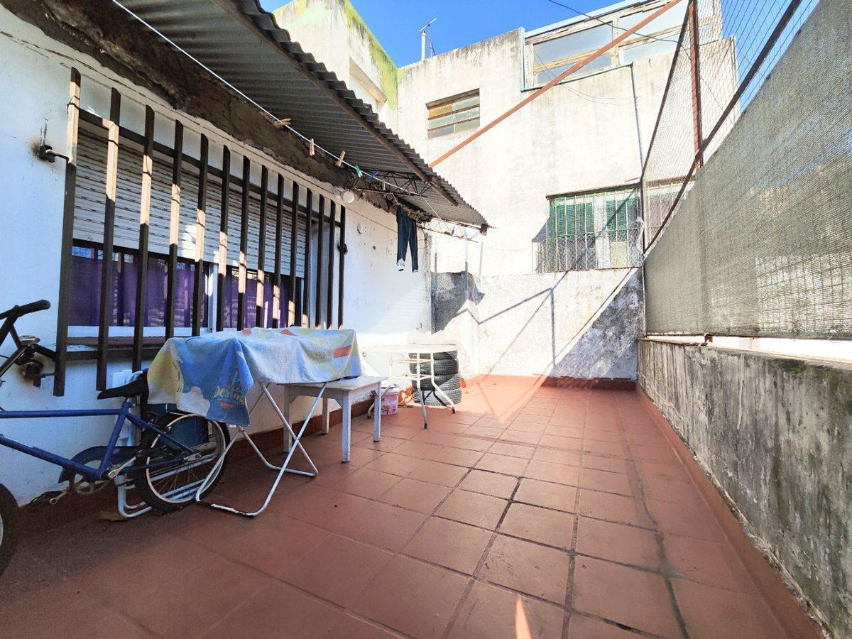 Foto de PH 2 AMB SIN EXPENSAS VENTA SAENZ PEÑA OPORTUNIDAD, imagen 1