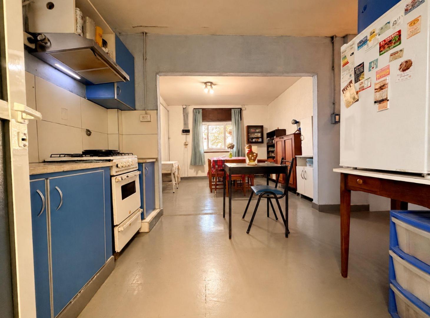 Foto de VENTA PH 4 AMB CON GRAN POTENCIAL EN MONTE CASTRO, imagen 1