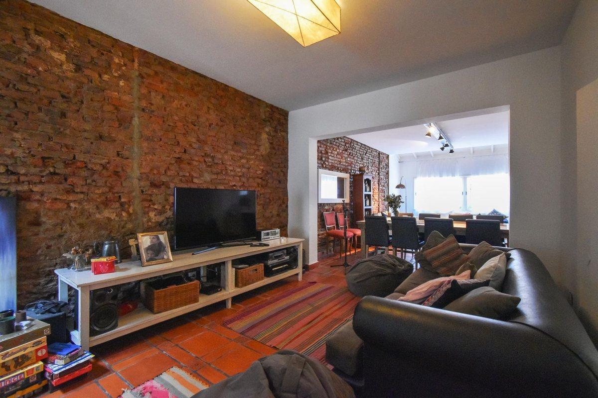 Foto de Venta casa con quincho y pileta La Lucila, imagen 4