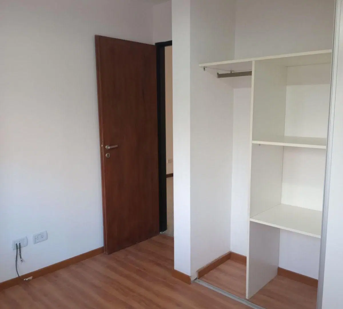San Lorenzo 3212 - 1er. piso - de escalera - balcón frente 3