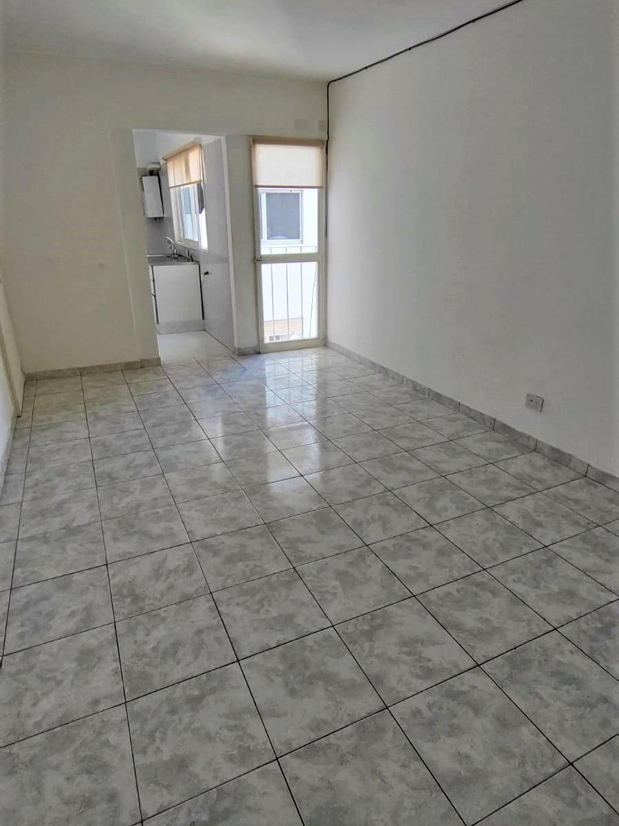 Venta Departamento de 2 Ambientes en Quilmes Centro 2