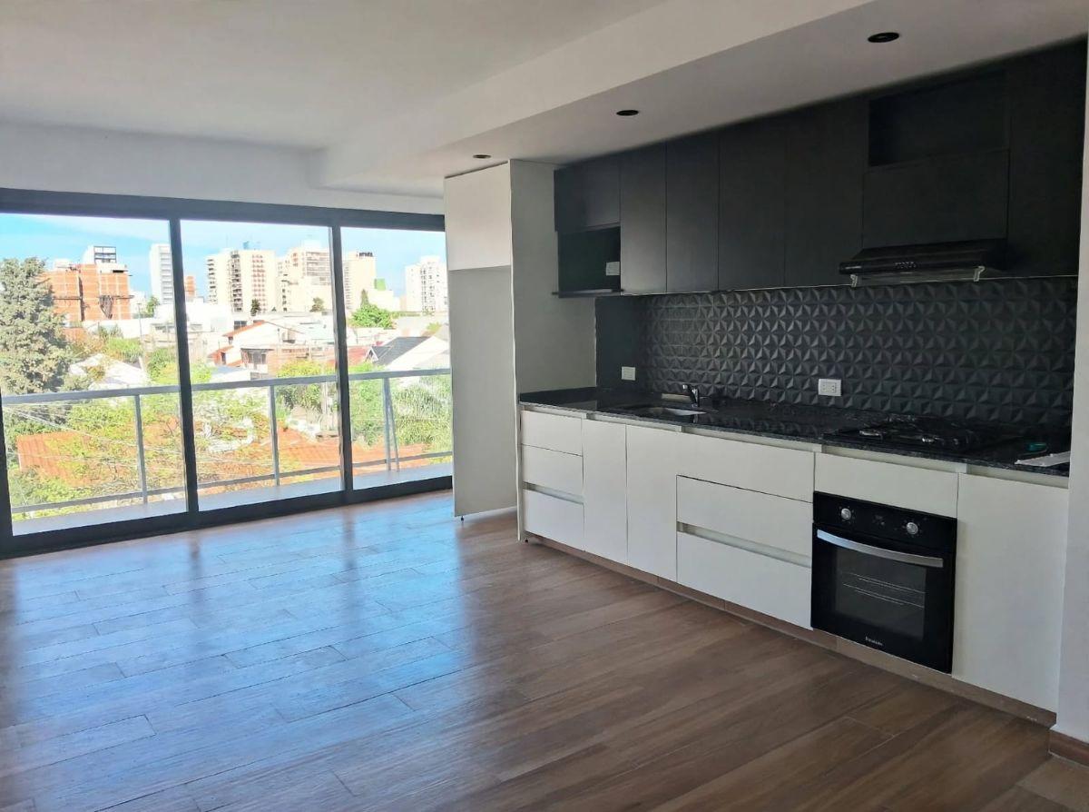 Foto de WILDE CENTRO,EXCELENTE DEPARTAMENTO DE 3 AMBIENTES EN ALQUILER, imagen 2