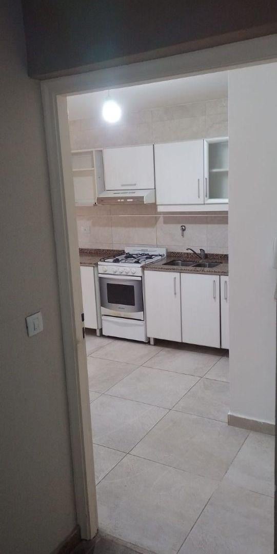 Foto de Departamento de 2 Ambientes en alquiler en Villa Luro, imagen 4