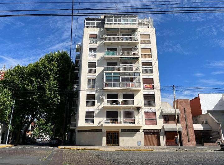 SEÑOR DEPARTAMENTO 4 amb al frente semipiso + coch cub 4