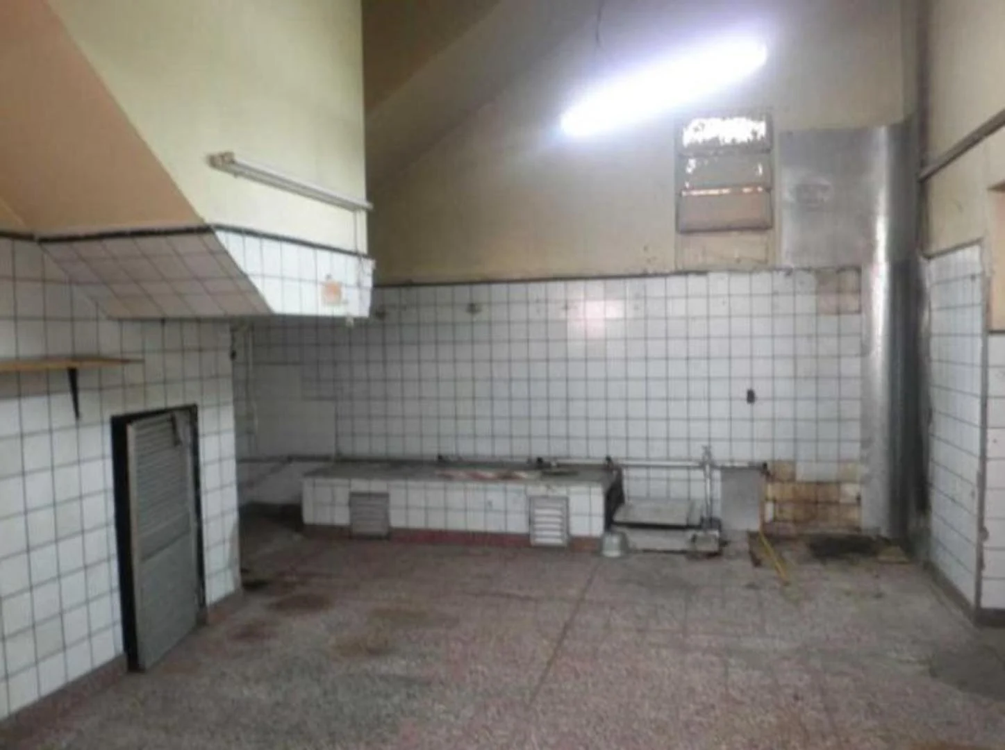 Foto de "PEREZOSOS ABSTENERSE..." Galpon de 160 m2 PB, imagen 5