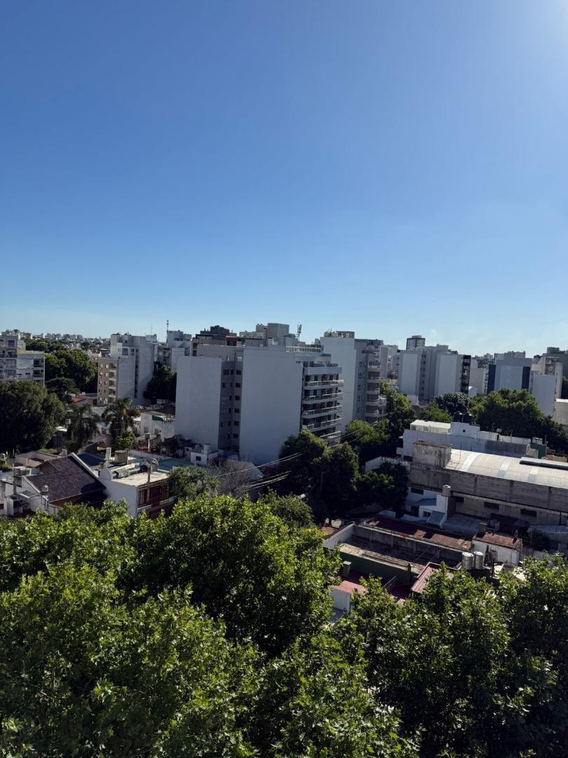 ES UNA PINTURITA - Pisito único al frente A ESTRENAR.