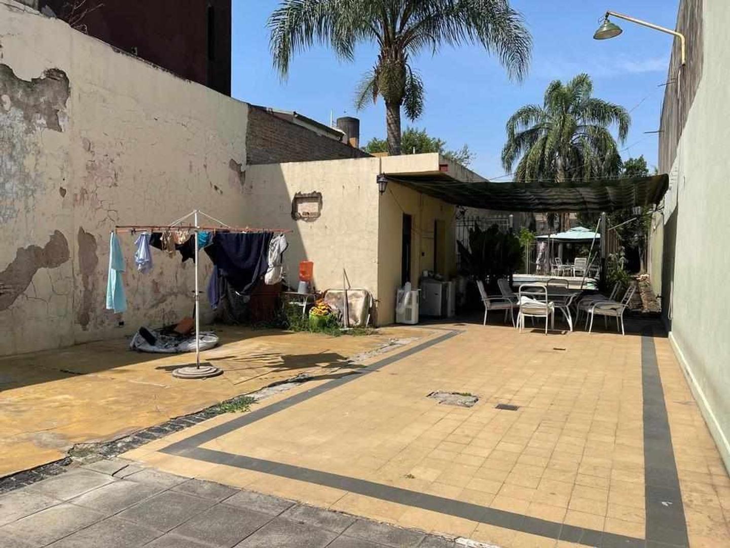 PARA MILLONARIOS DE PROYECTOS lote largo mitad de cuadra