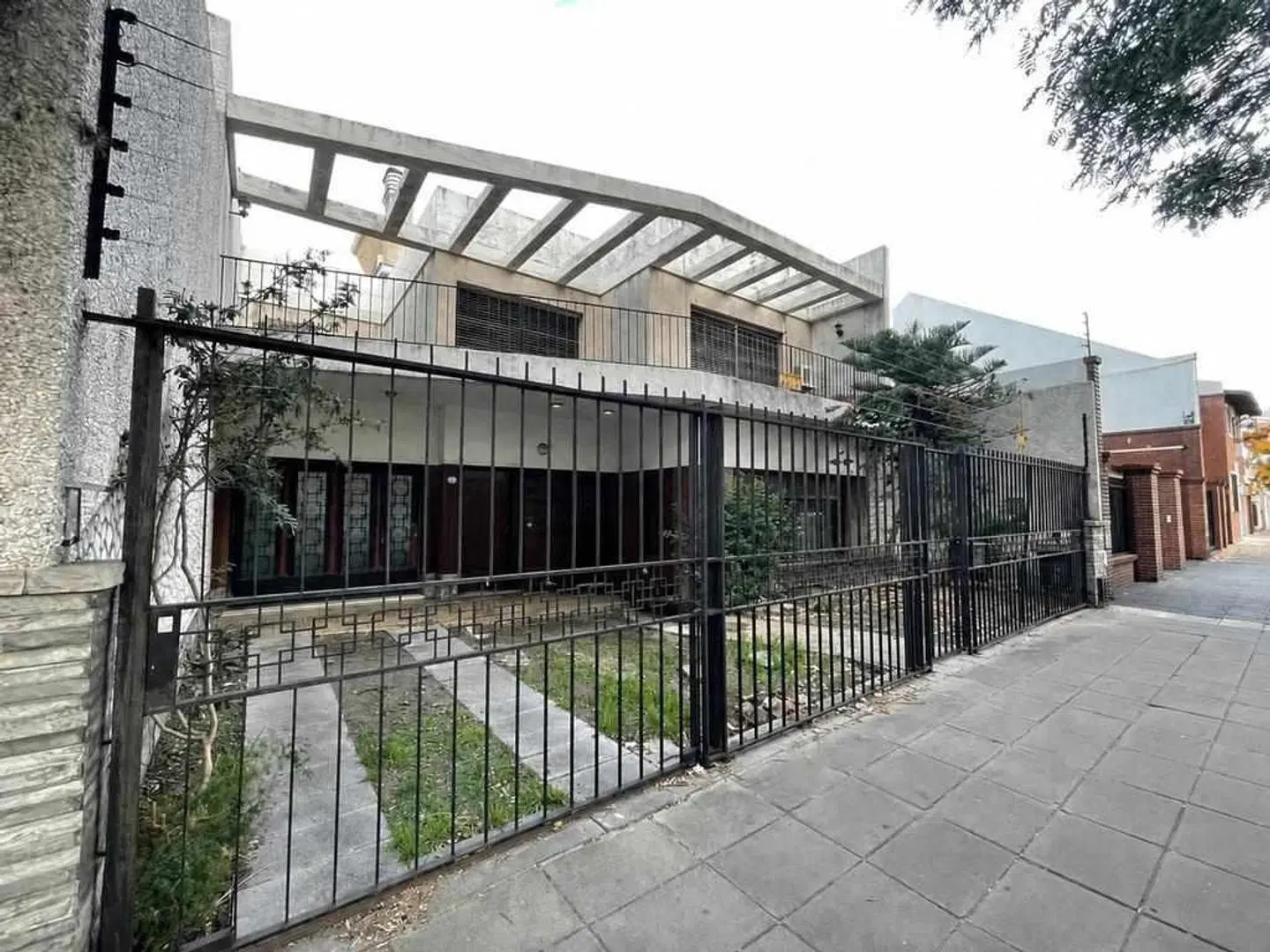 GENÉTICA PRIVILEGIADA monumental casona de los años setenta 2