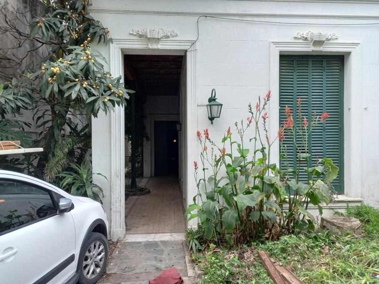 Foto de CHAPADO A LA ANTIGUA pintoresca casona lote 8.66 x 44.68, imagen 1