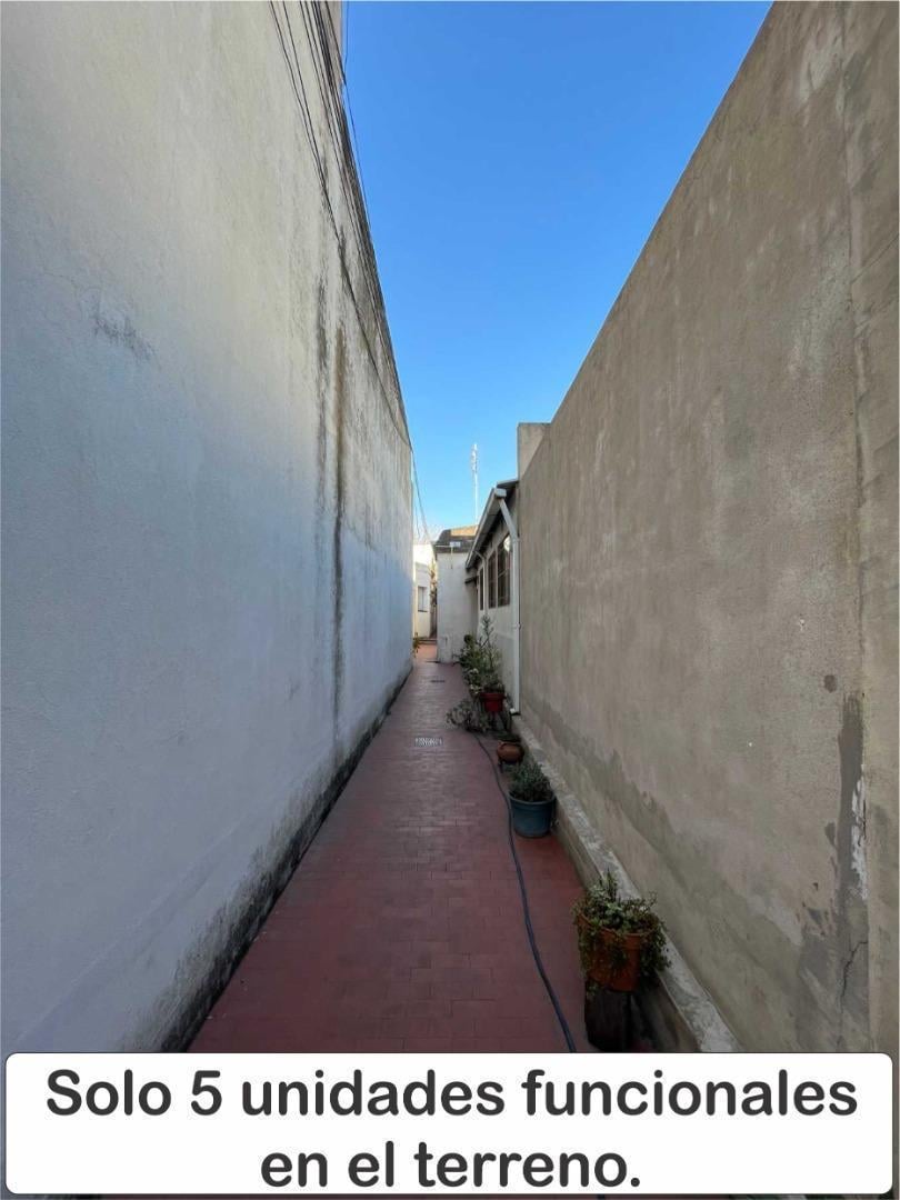 Foto de COMO EL AVE FENIX PH 2 amb. PB patio + espacio aereo, imagen 1