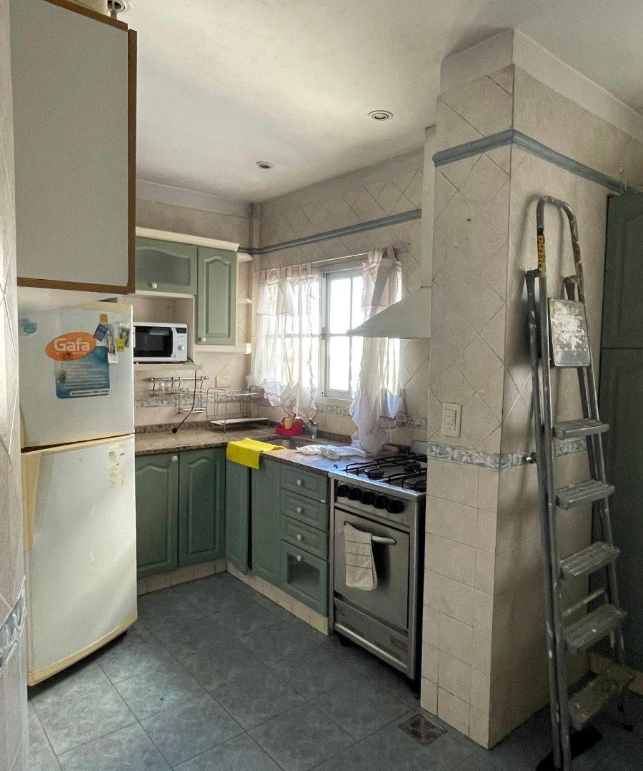 Foto de VENTA - Muy lindo depto. reciclado en edificio historico, frente a dos, imagen 3