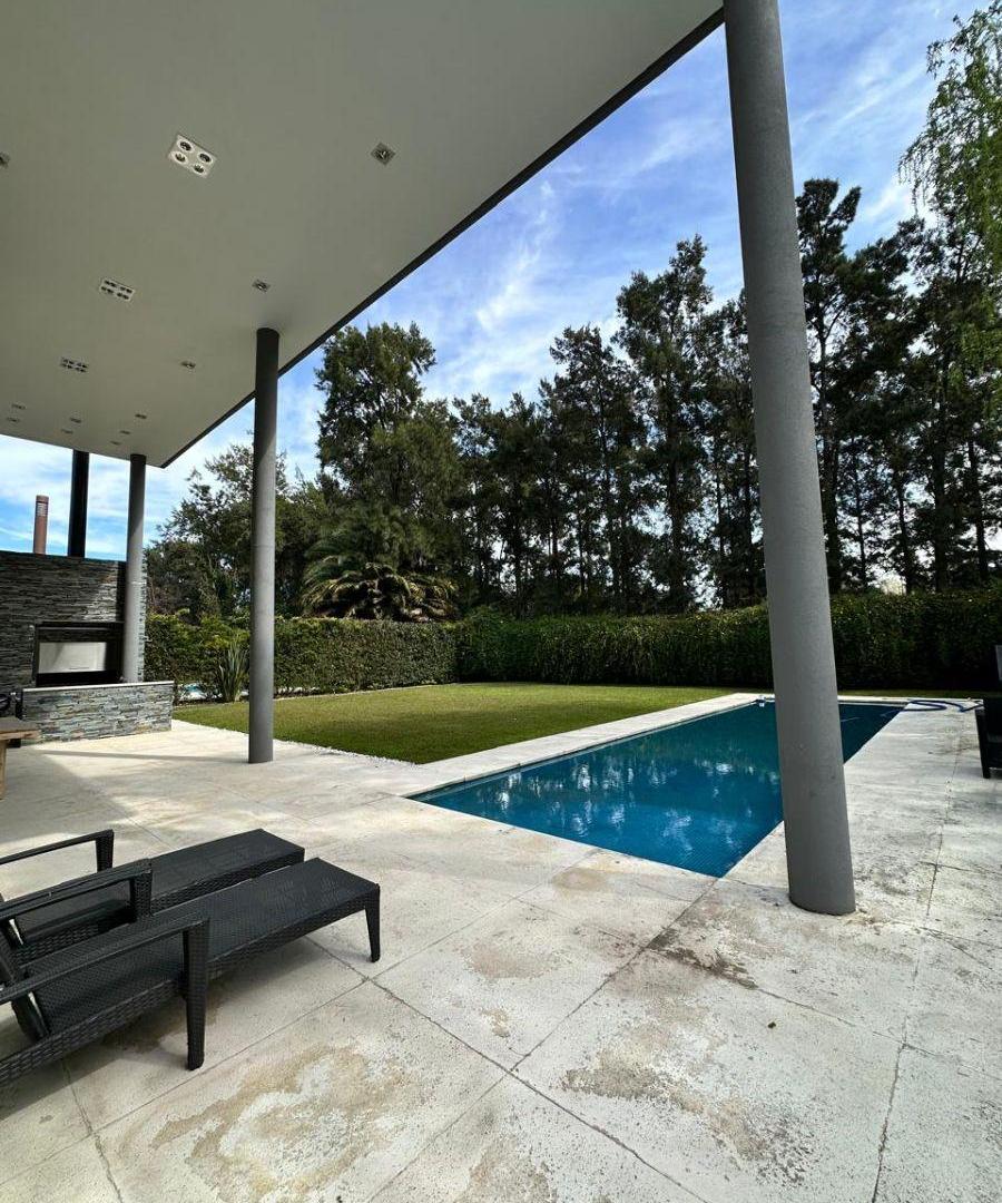Foto de Espectacular casa moderna, en alquiler !!!, imagen 5