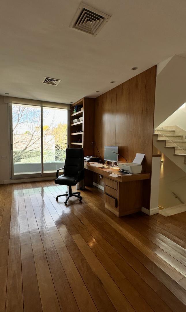 Foto de Espectacular casa moderna, en alquiler !!!, imagen 3