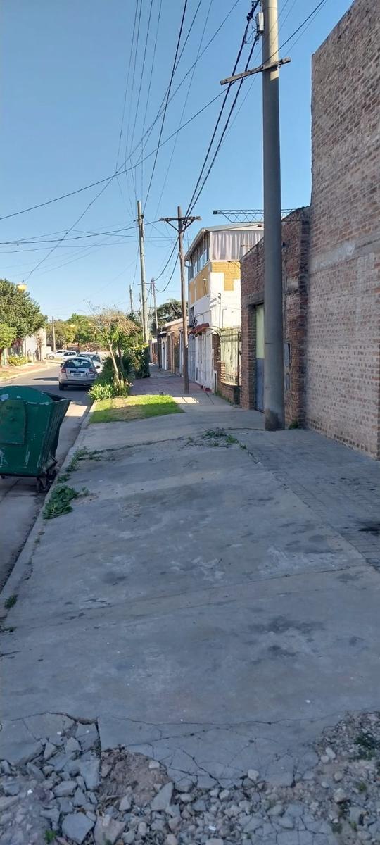 Galpón Zona Sur (San Martín y Circunvalación) 2