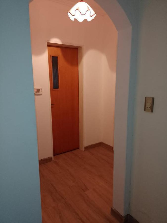 Foto de Venta: Casa 4 Dormitorios con Patio y Cochera, imagen 4