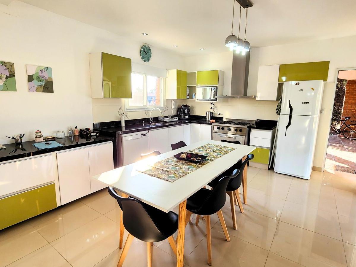 Venta Casa 3 Dorm. - Funes. 3