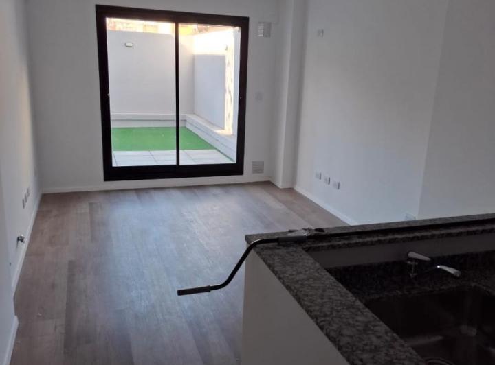 Departamento a Estrenar con Patio - Opción cochera 4