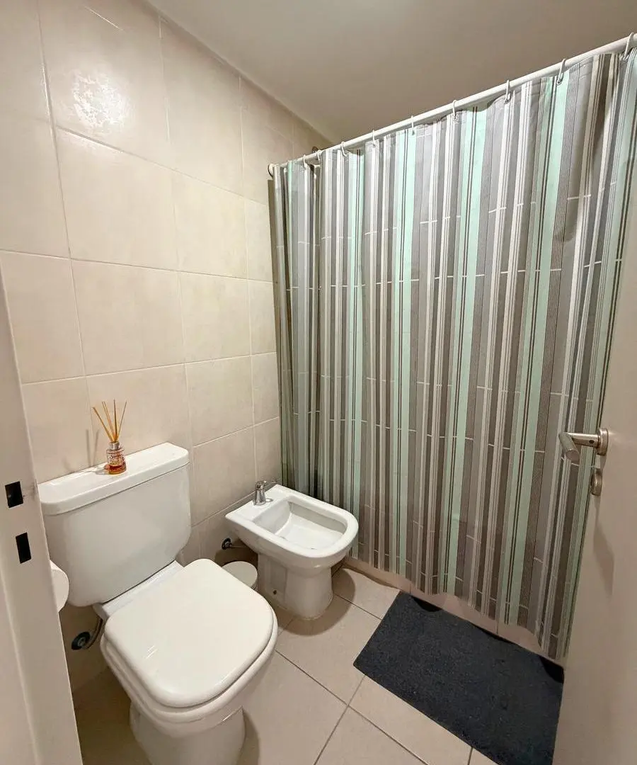 Venta 2 dormitorios impecable en pleno centro 2