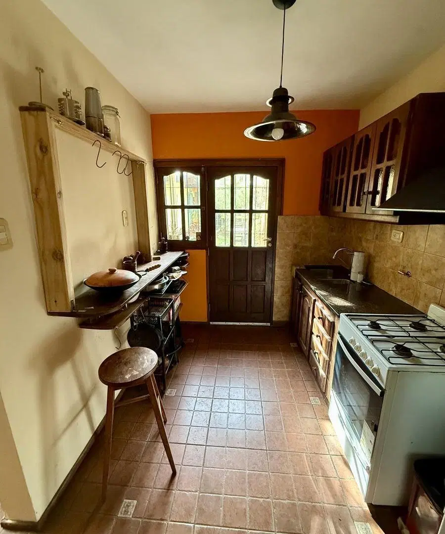 Casa en Juan Canals al 1300 3