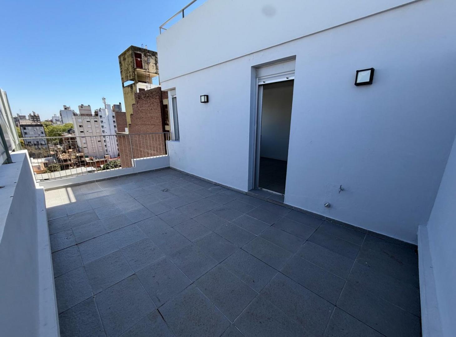 Foto de Departamento monoambiente con balcon terraza, imagen 3