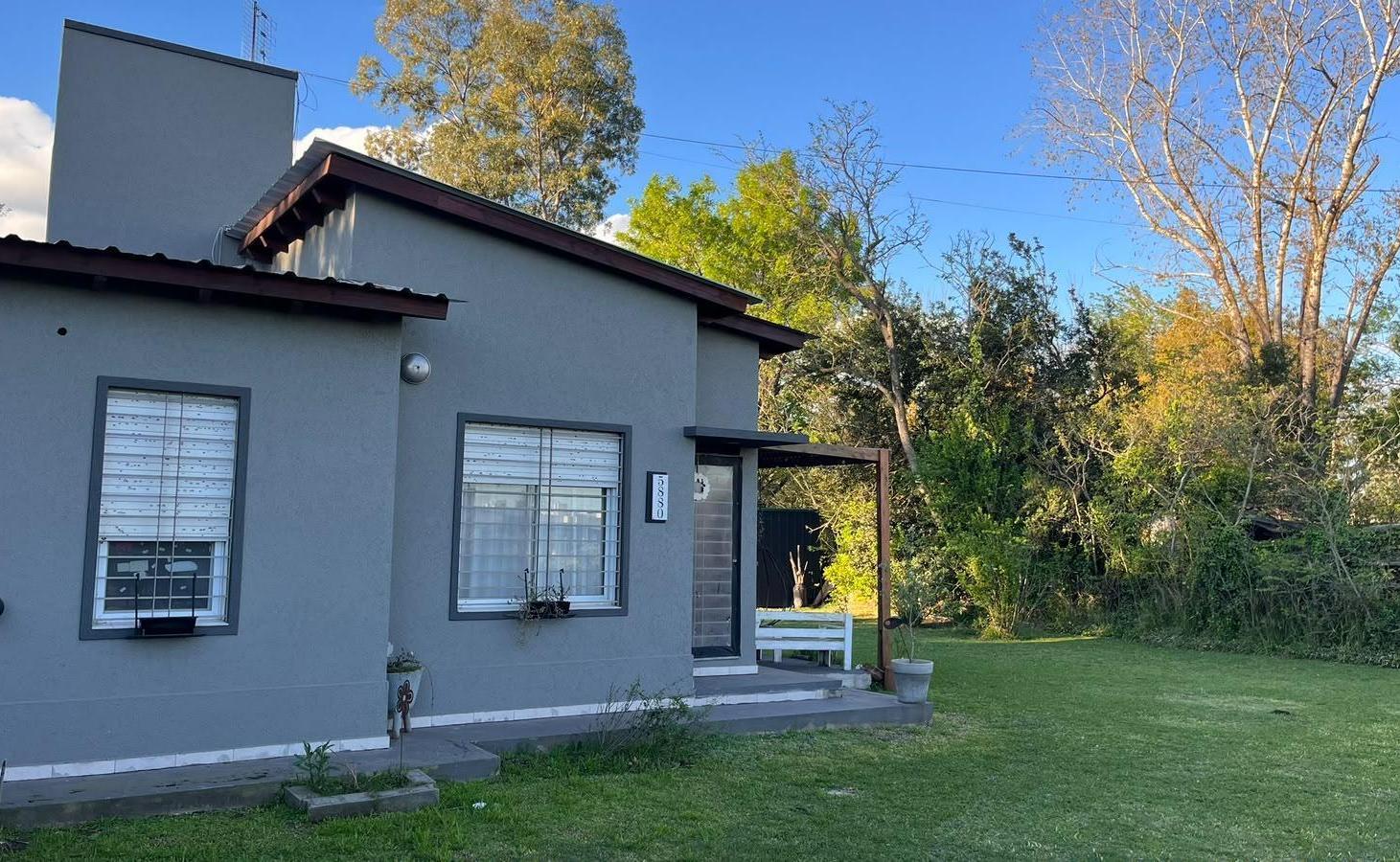 Foto de Casa en VENTA HOUSSAY al 5800 - FUNES - LINDERA BARRIO DON MATEO, imagen 3