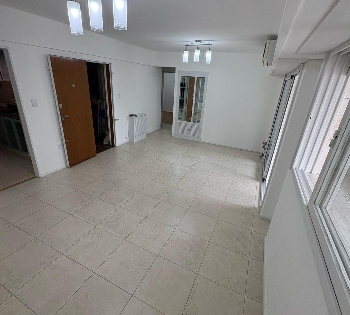 Foto de Alquiler departamento de 2 dormitorios - CENTRO-, imagen 1