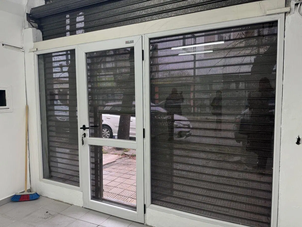 Venta de Local Buena en Av. Santa Rosa - Castelar - 4