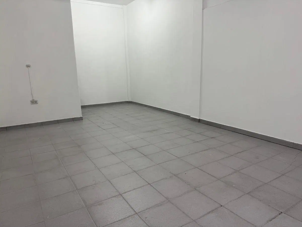 Venta de Local Buena en Av. Santa Rosa - Castelar - 3