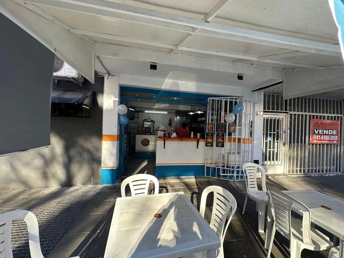 Local en Ramos Mejia 8