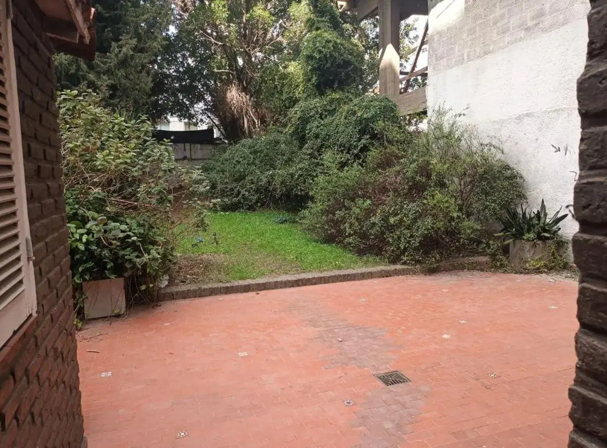 Lote en alquiler Ramos Mejía Centro 8