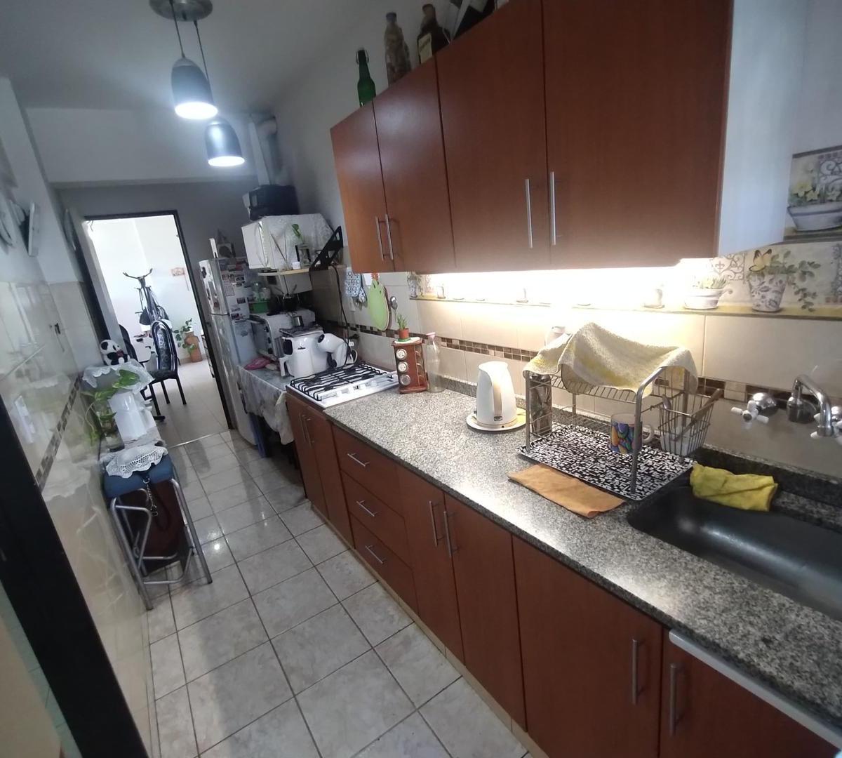 Departamento de 4 Ambientes en Villa Real 4