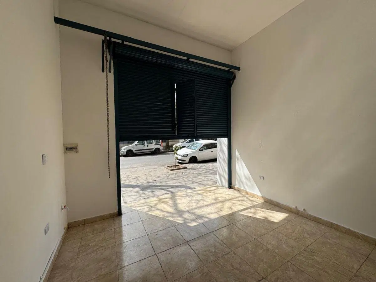 VENTA - LOCAL EN VILLA ORTÚZAR - SIN EXPENSAS 2