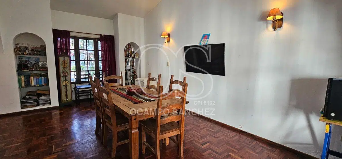 En Venta, Casa en Villa Belgrano, Excelente Ubicación, a 1/2 cuadra de la Av. Recta Martinolli. 5